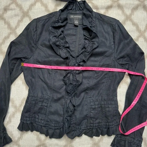 Black cropped linen jacket - Picture 9 of 13